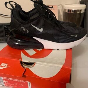 Nike Air Max 27 sneakers